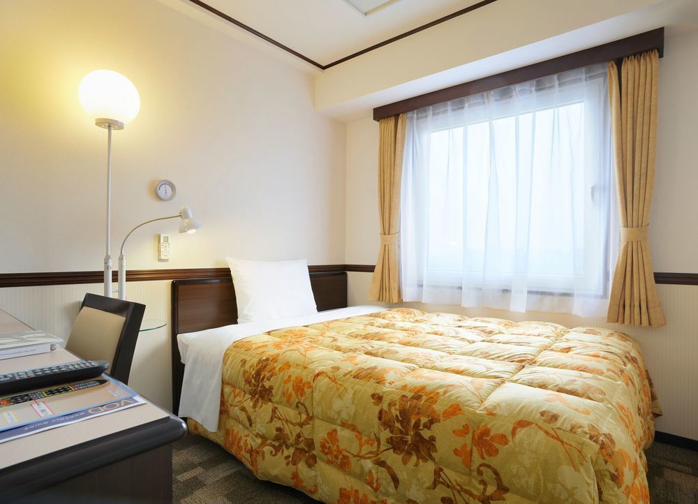 Toyoko Inn Tokyo Yamanote Sen Otsuka Eki Kita Guchi No 2 Exterior photo