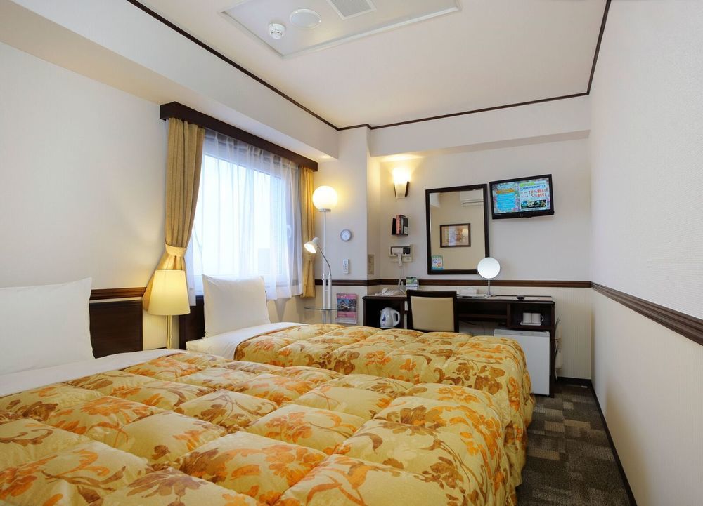Toyoko Inn Tokyo Yamanote Sen Otsuka Eki Kita Guchi No 2 Exterior photo