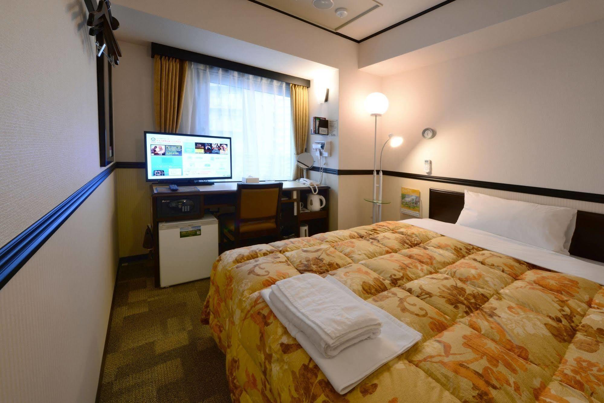 Toyoko Inn Tokyo Yamanote Sen Otsuka Eki Kita Guchi No 2 Exterior photo